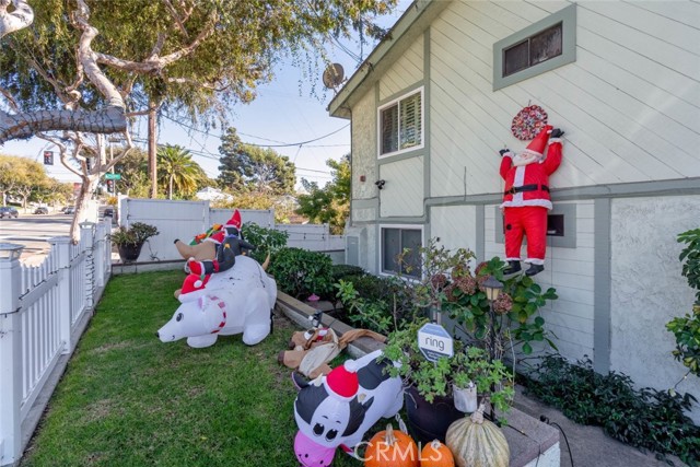 1820 Grant Avenue, Redondo Beach, California 90278, 3 Bedrooms Bedrooms, ,2 BathroomsBathrooms,Residential,Sold,Grant,SR21263835