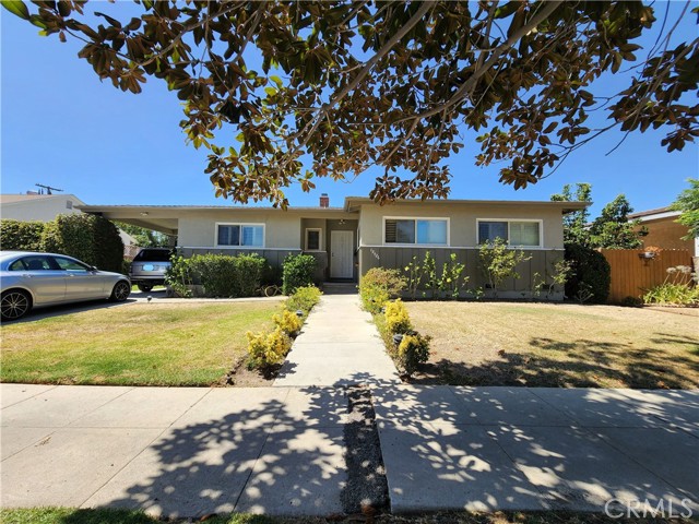 19526 Hamlin Street photo 1