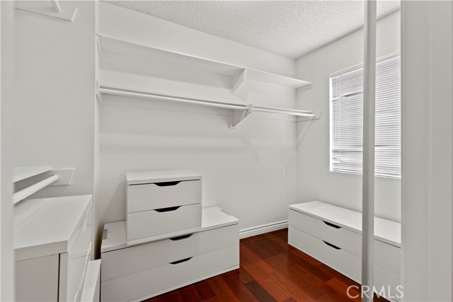 Detail Gallery Image 12 of 18 For 13243 Vanowen St #3,  North Hollywood,  CA 91605 - 2 Beds | 3 Baths