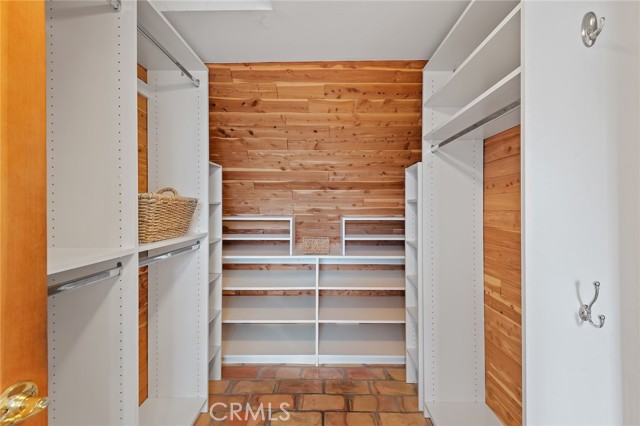 Main bedroom walk-in closet