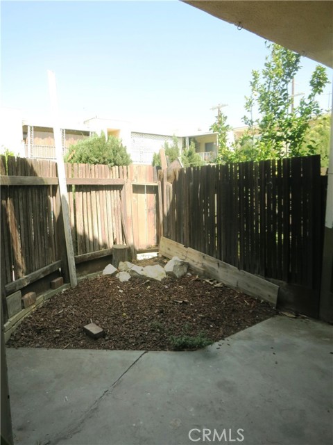 6000 Coldwater Canyon Boulevard, 11 photo 7