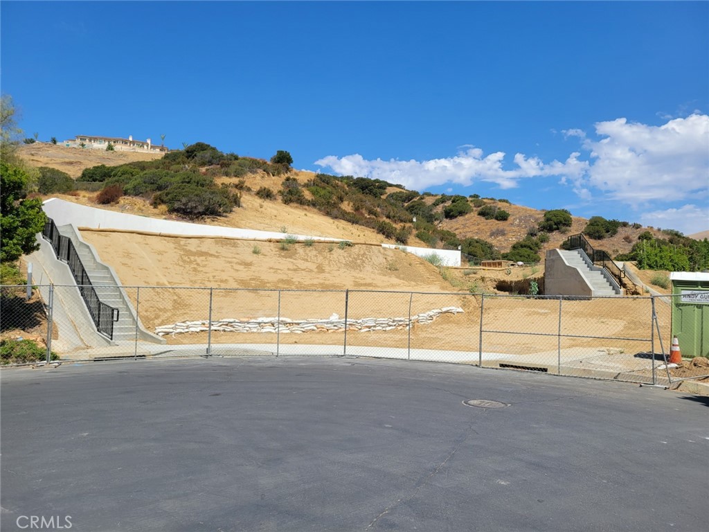 11885 Macoda Lane, Chatsworth, CA 91311