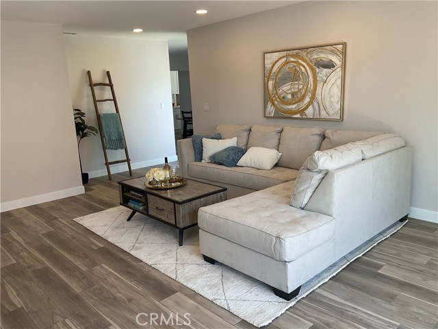 2804 Spreckels Lane, Redondo Beach, California 90278, 3 Bedrooms Bedrooms, ,2 BathroomsBathrooms,Residential,Sold,Spreckels,SR22112811