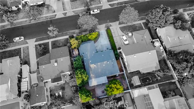 8051 Darby Place photo 6