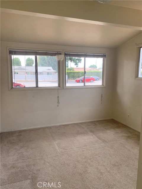 15825 Devonshire Street photo 6
