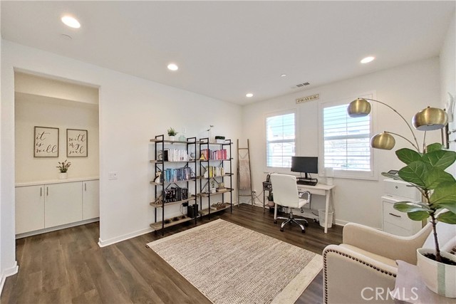 Flexible loft space (shown here as office/homework area)