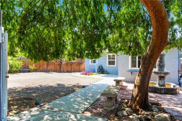 10021 Plainview Avenue photo 2