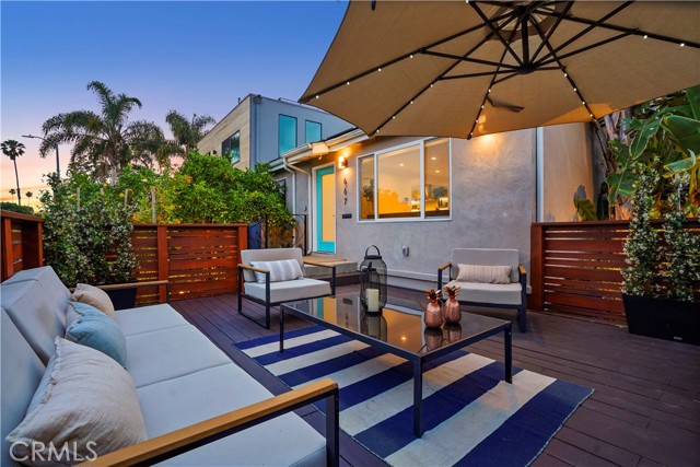 667 Vernon Avenue Venice, California All the best of hip, trendy, artistic and warm vibes come together in this amazing Venice beauty. Everything has been remodeled with the finest care and highest quality craftsmanship. Caesarstone counters, porcelain tile, premium flooring, Viking appliances. Two full en-suite master bedrooms each with large walk in closets and finely renovated bathrooms, plus a 3rd bedroom/office and hallway powder room/bathroom. Energy efficient home with tankless water heater, eco-friendly e-control systems, and FULLY PAID solar electric system. Smart systems throughout including state of the art security/camera system. Gorgeous landscaping surrounding. Fruit trees. Tranquil backyard. Front deck/patio is a perfect place to relax and watch the world go by. Corner street to street lot with direct access to garage from side street and access from behind street. This home is CLOSE to everything - boutique and traditional shops, cafes, restaurants, entertainment and world renowned beaches. This home will leave you breathless. Come see it today and fall in love.