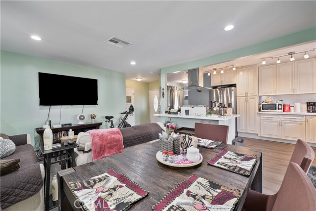 15484 El Cajon Street photo 6
