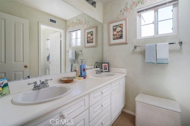 Double sink hall bath