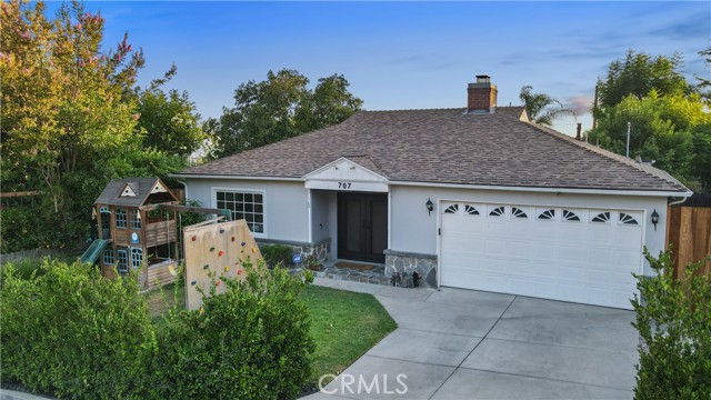 707 View Drive photo 1