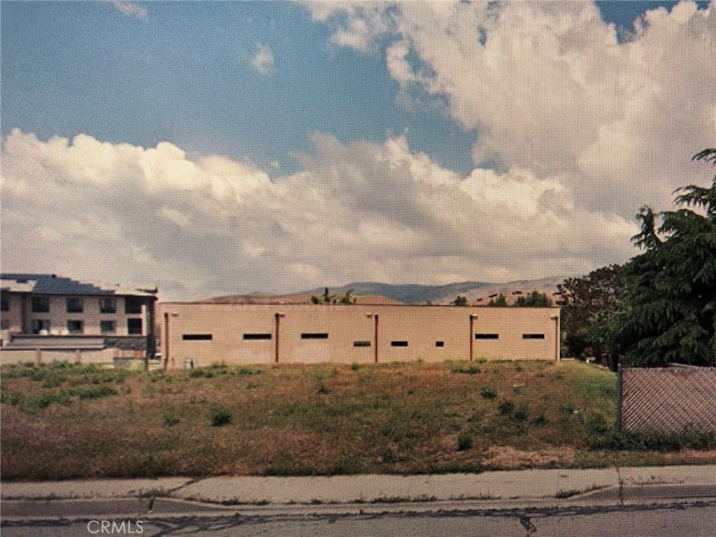 0 W E St, Tehachapi, CA 93561