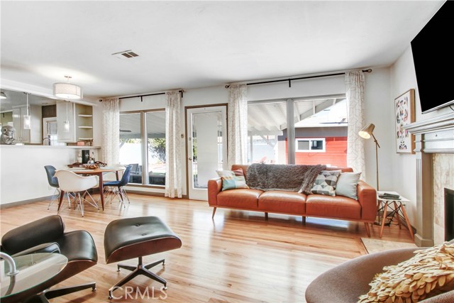 7460 Leescott Avenue photo 3