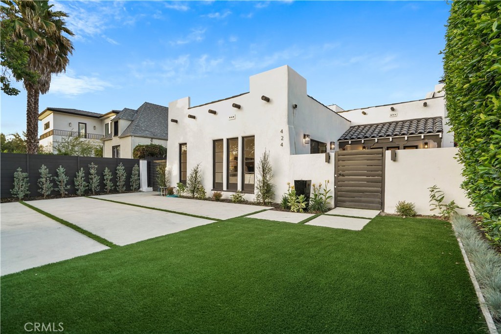 424 N Crescent Heights Boulevard, Los Angeles, CA 90048