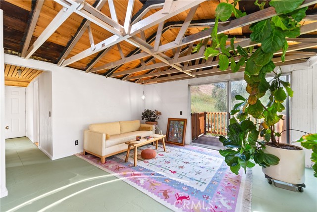 1061 GASTON Road photo 3