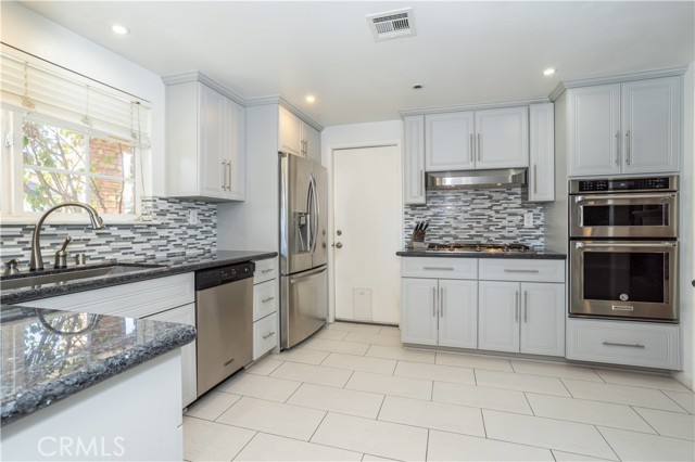 12446 Kenny Drive photo 8