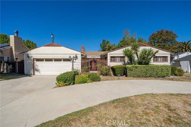 23103 Leonora Drive photo 4
