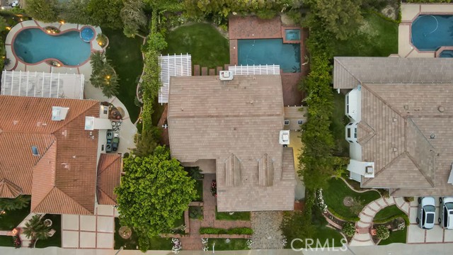 5825 Middle Crest Drive photo 2