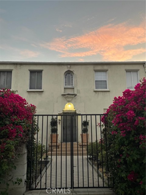 353 S Hoover Street, Los Angeles, CA, 90020 353 S Hoover Street, Los Angeles, CA, 90020