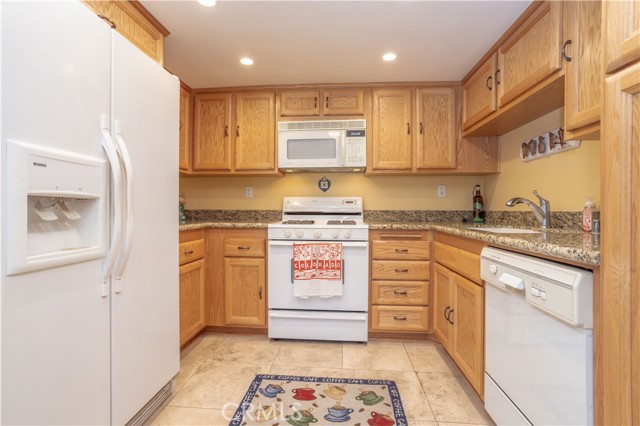 19169 Lahey Street, 5 photo 6