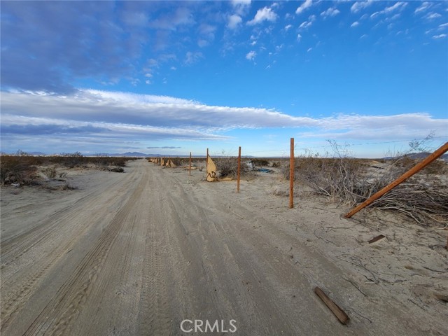 0 190 St E & Ave T4, Palmdale, California 93591, ,Land,For Sale,0 190 St E & Ave T4,CRSR23028193