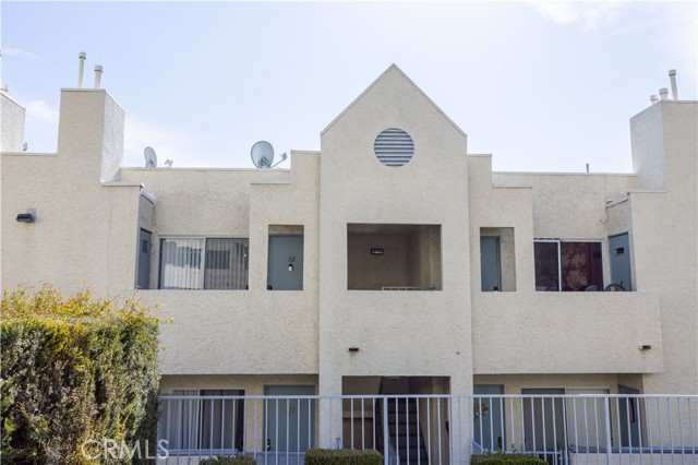 Detail Gallery Image 1 of 1 For 18209 Sierra #112,  Canyon Country,  CA 91351 - 2 Beds | 2 Baths