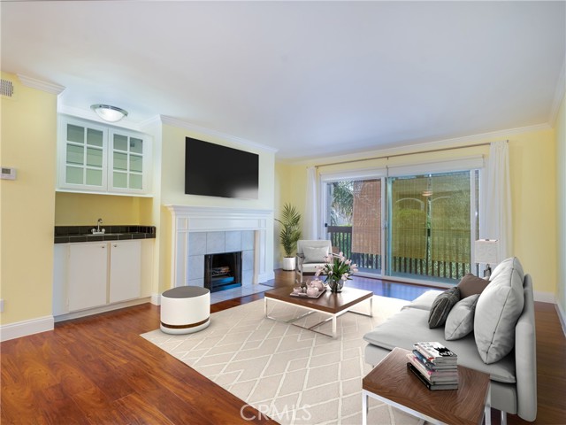 5334 Lindley Avenue, 316 photo 1