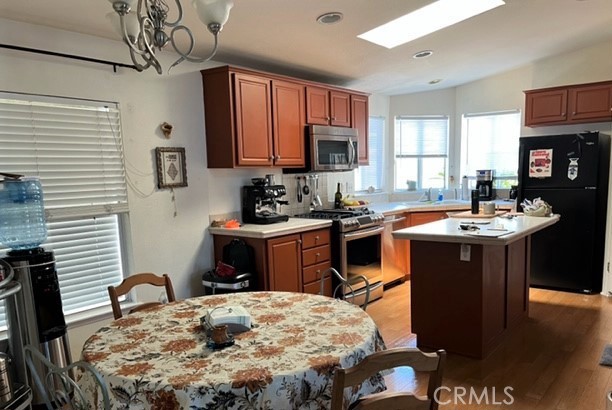 19120 Nordhoff, 5 photo 3
