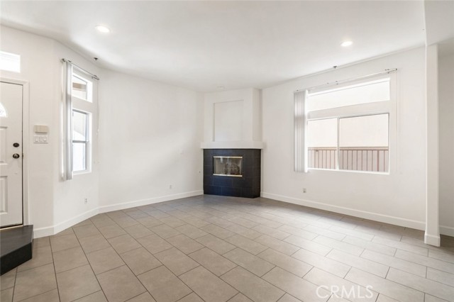 4520 Fulton Avenue, 10 photo 5