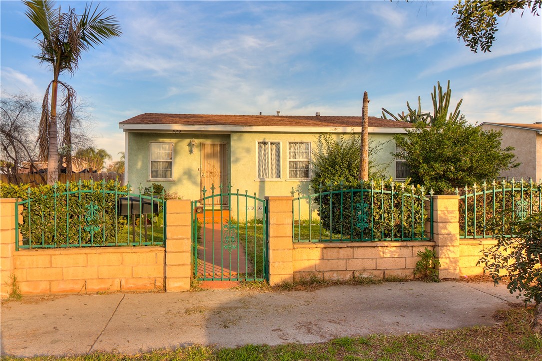 90 W Home St, Long Beach, CA 90805