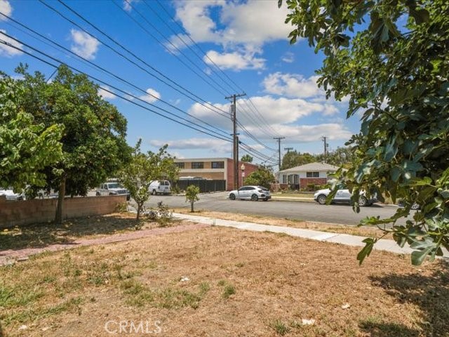 1006 North Orchard Drive photo 3