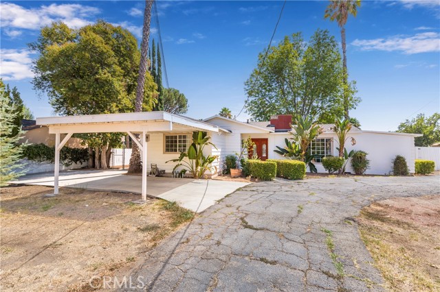 23310 Victory Boulevard photo 6