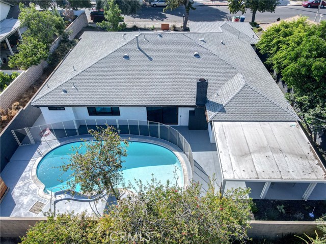 18601 Citronia Street photo 5