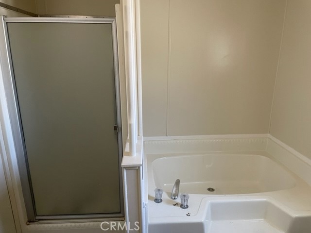 2576 Thunderbird Drive, 21 photo 3