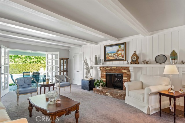 23715 Oxnard Street photo 2