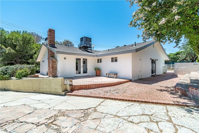 5370 Lewis Road photo 2