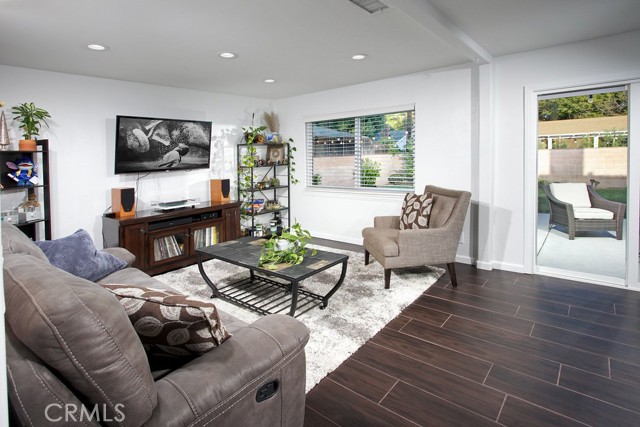 8112 Moorcroft Avenue photo 3