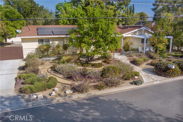 18209 Superior Street photo 3