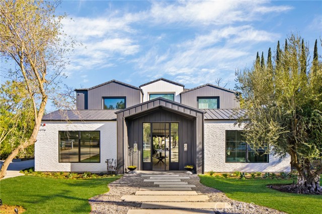 Photo of 5376 ROUND MEADOW Road, Hidden Hills, CA 91302