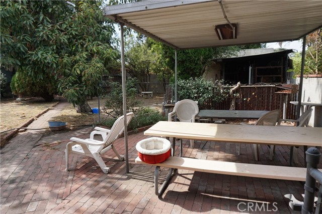 6041 Vantage Avenue photo 5