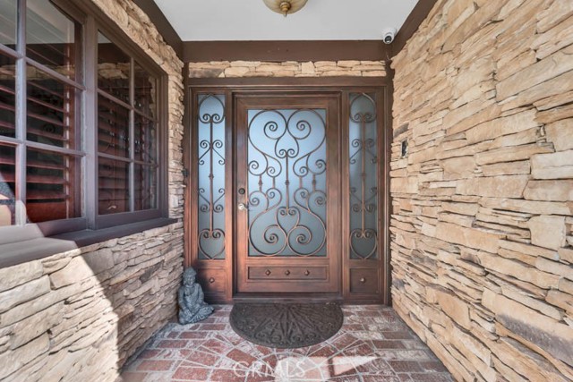 11226 White Oak Avenue photo 4