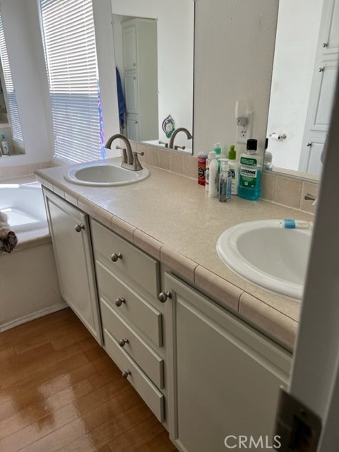 19120 Nordhoff, 5 photo 6
