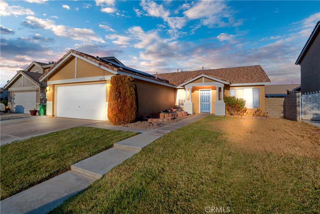 45736 W 17th Street, Lancaster, CA 93534