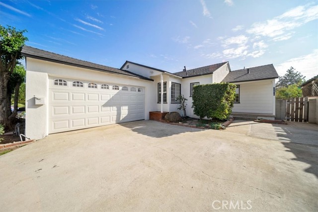 Detail Gallery Image 1 of 1 For 18656 Runnymede St, Reseda,  CA 91335 - 3 Beds | 2 Baths