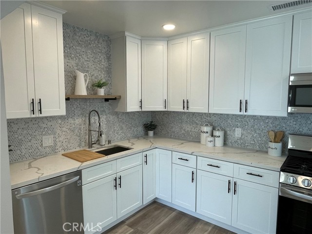 2804 Spreckels Lane, Redondo Beach, California 90278, 3 Bedrooms Bedrooms, ,2 BathroomsBathrooms,Residential,Sold,Spreckels,SR22112811