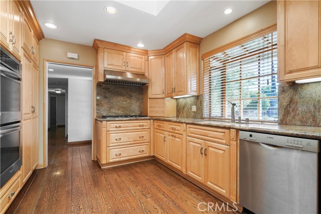 9235 Andasol Avenue photo 8