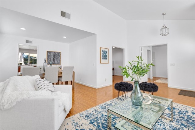 22671 Stagg Street photo 6