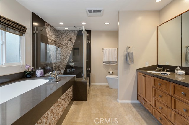 22615 Hatteras Street photo 16