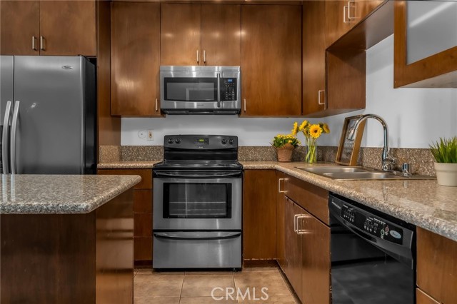 14335 Huston Street, 106 photo 8