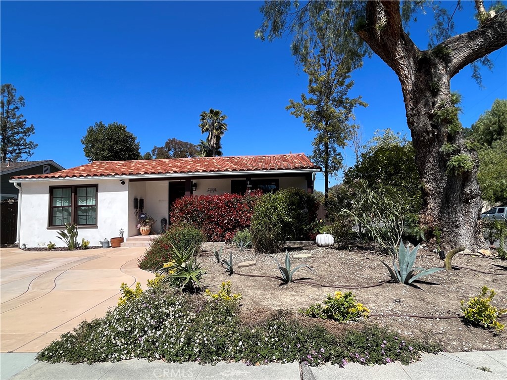 21901 Velicata Street, Woodland Hills, CA 91364